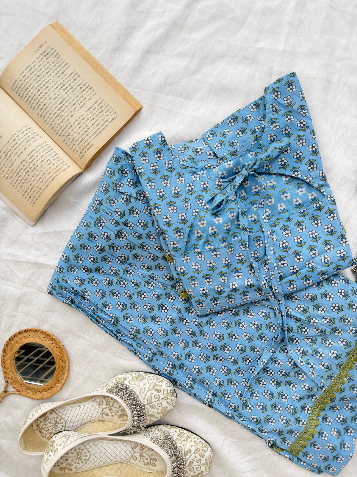 Inaya Farsi Suit