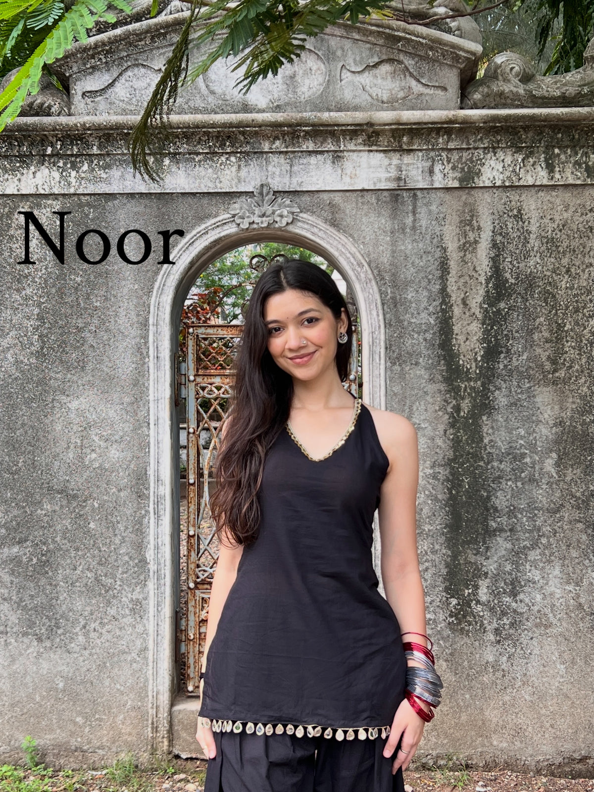 Noor Halterneck backless padded kurti