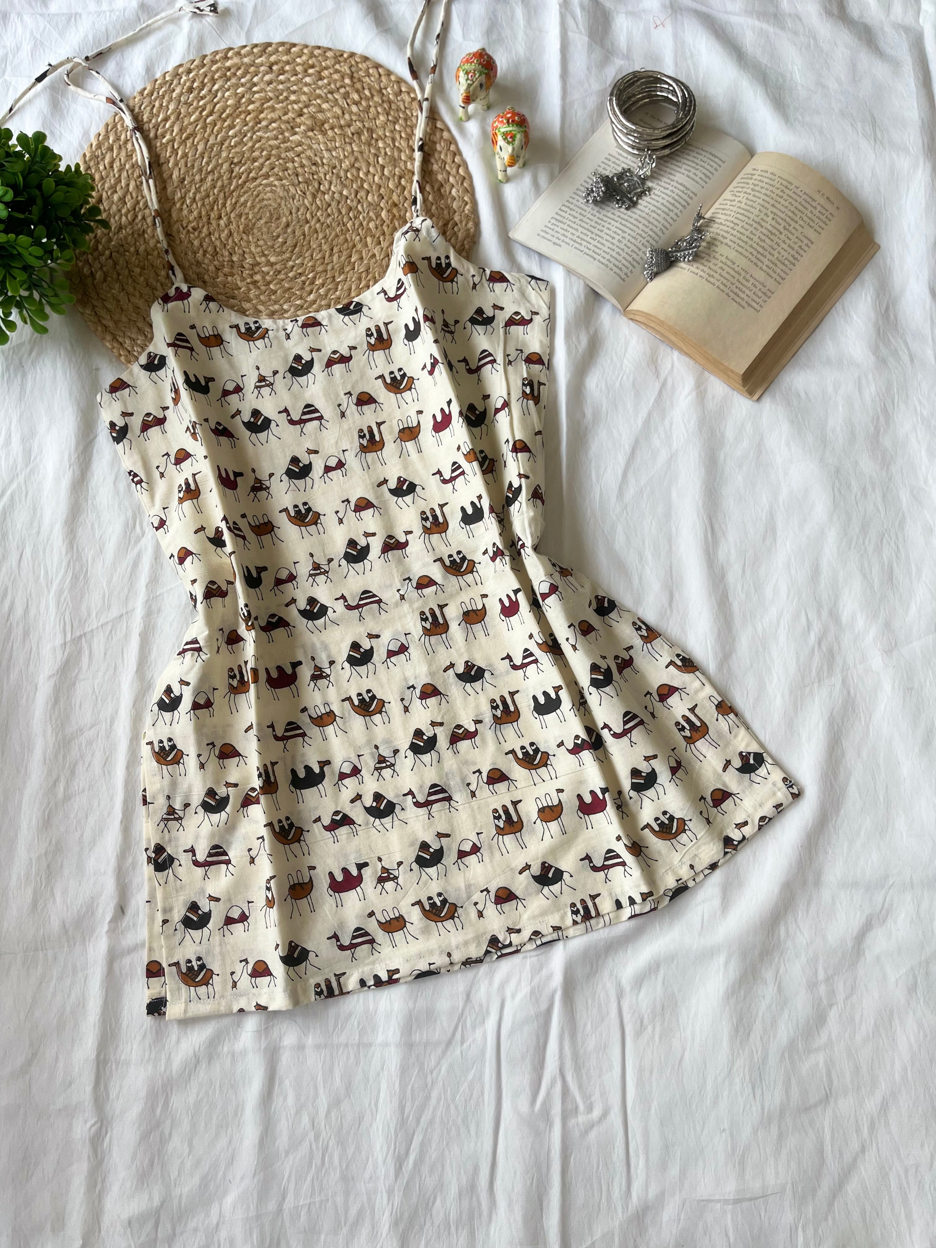 Leela strep Kurti