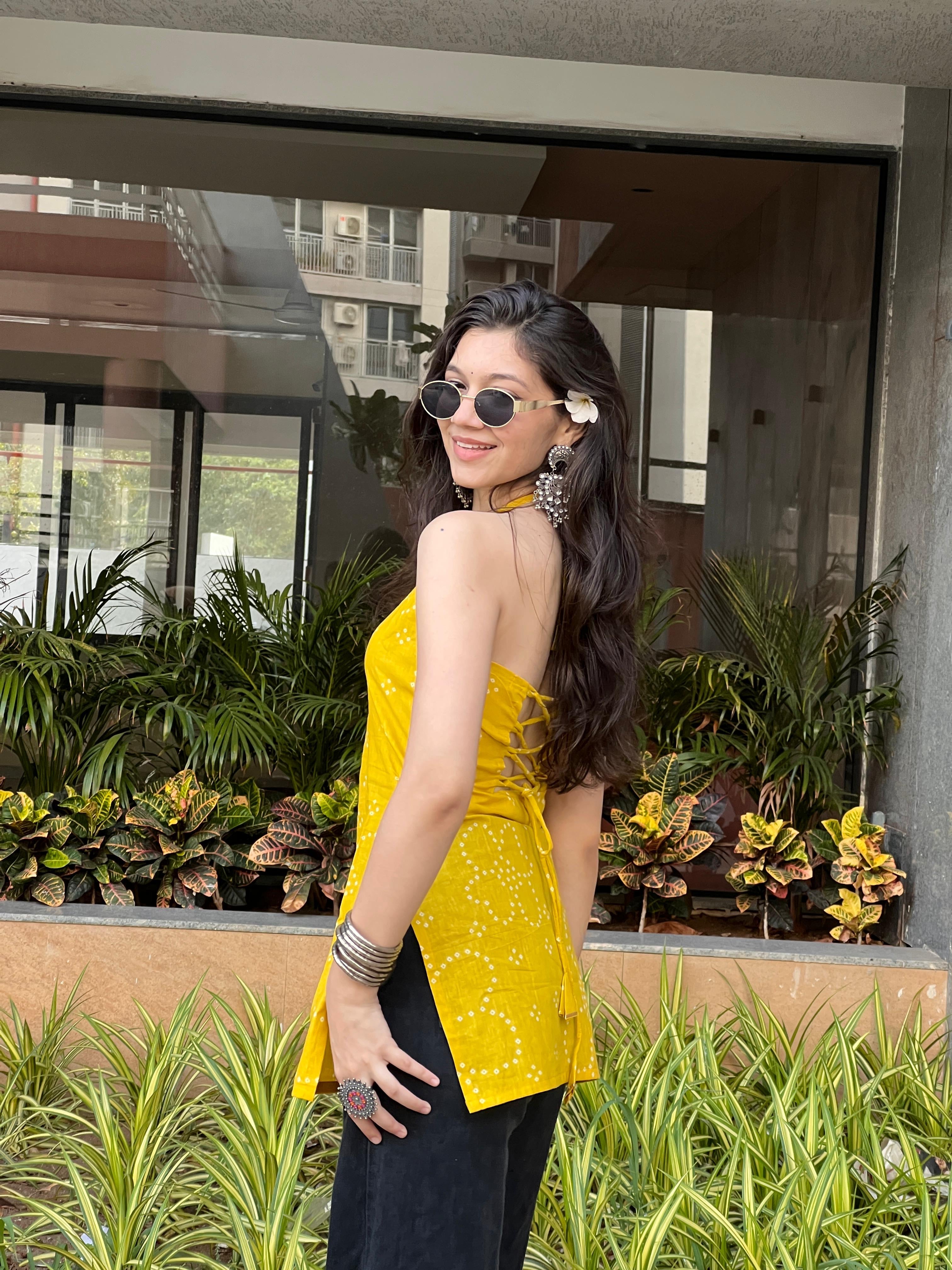 Garima padded a backless kurti