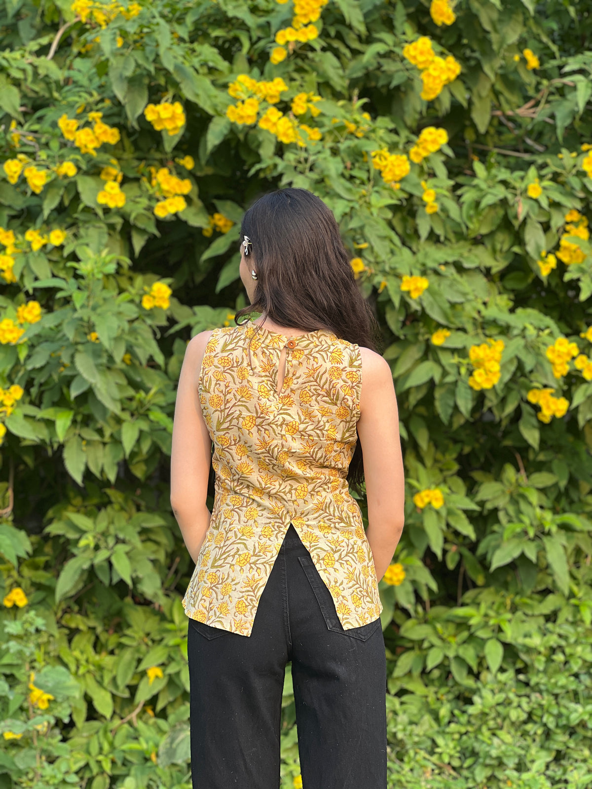 Avira Halter neck Top