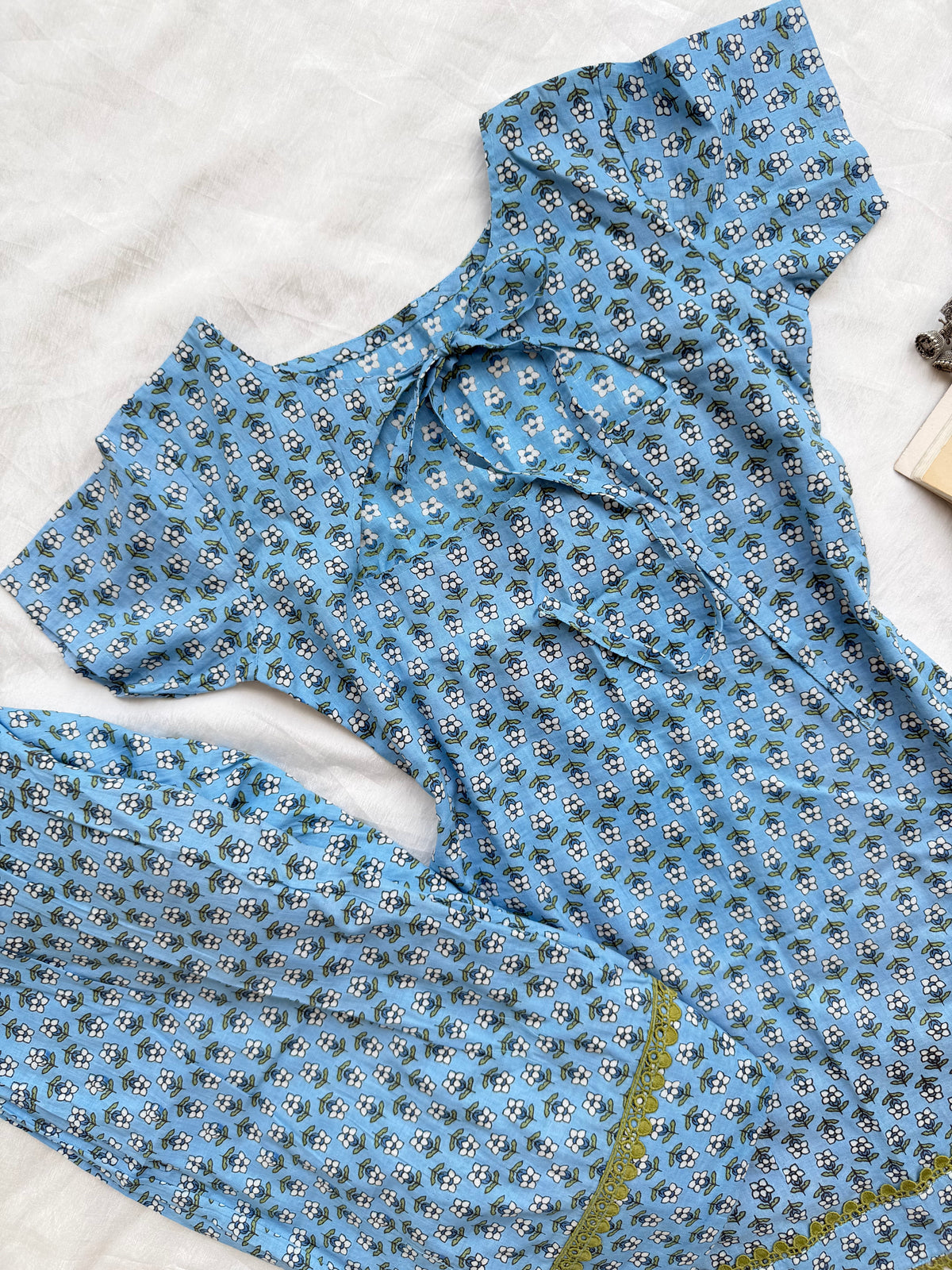Inaya Farsi Suit