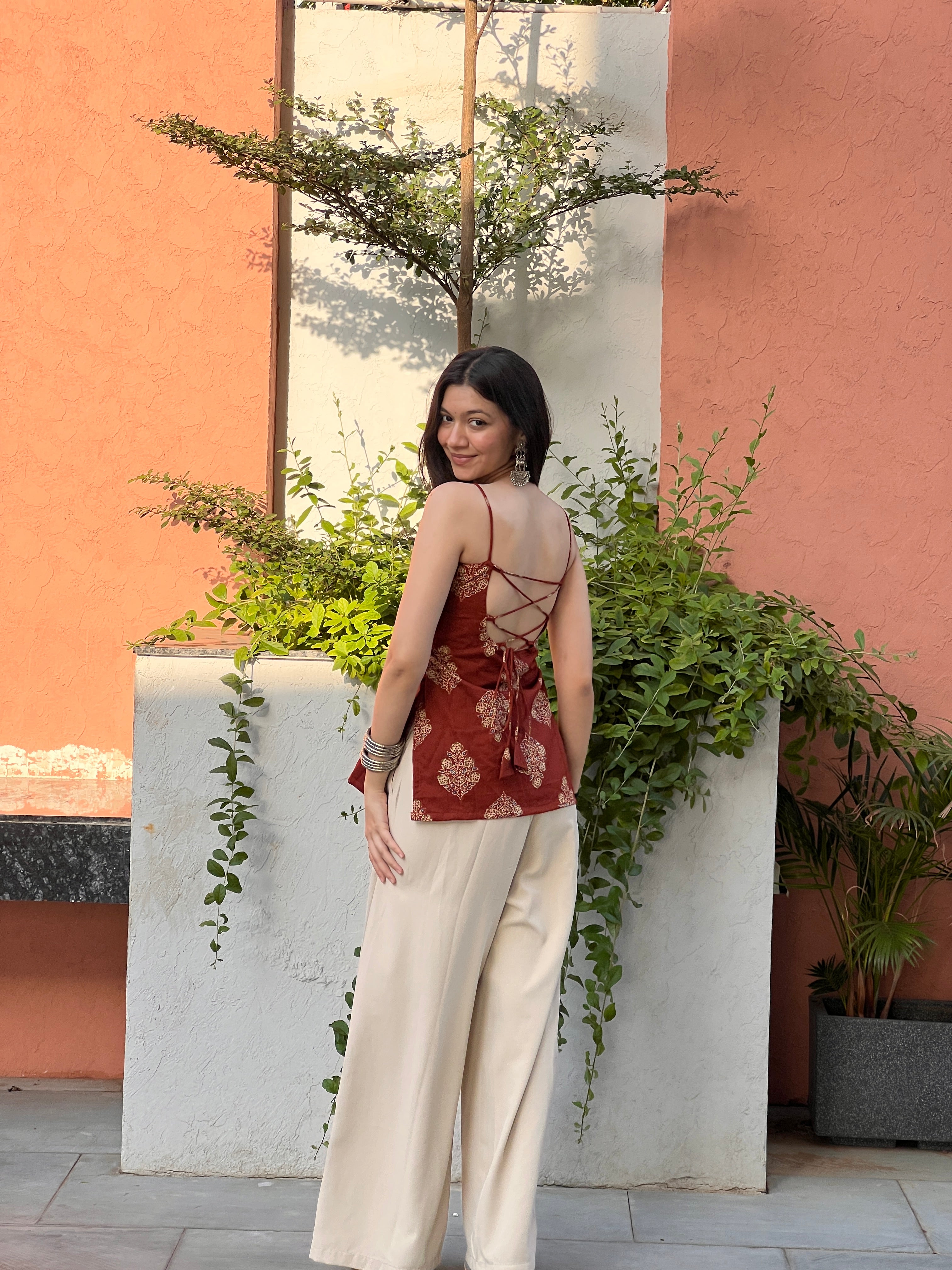 Aarzoo Noodel Strep Backless kurti