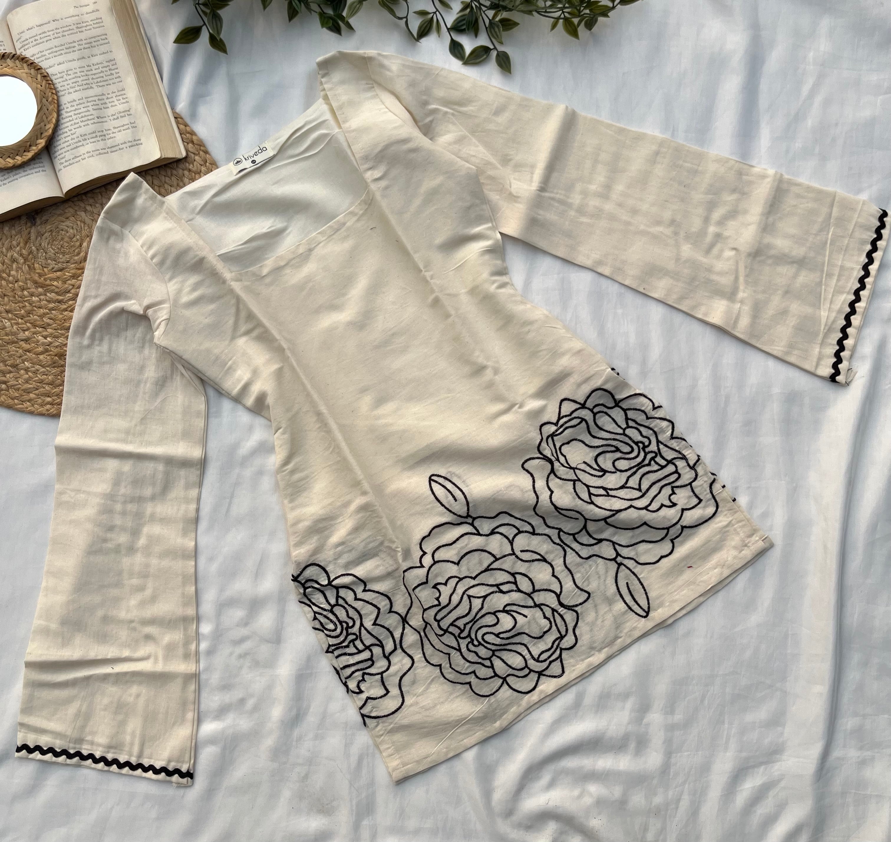 Sila Embroidery Kurti