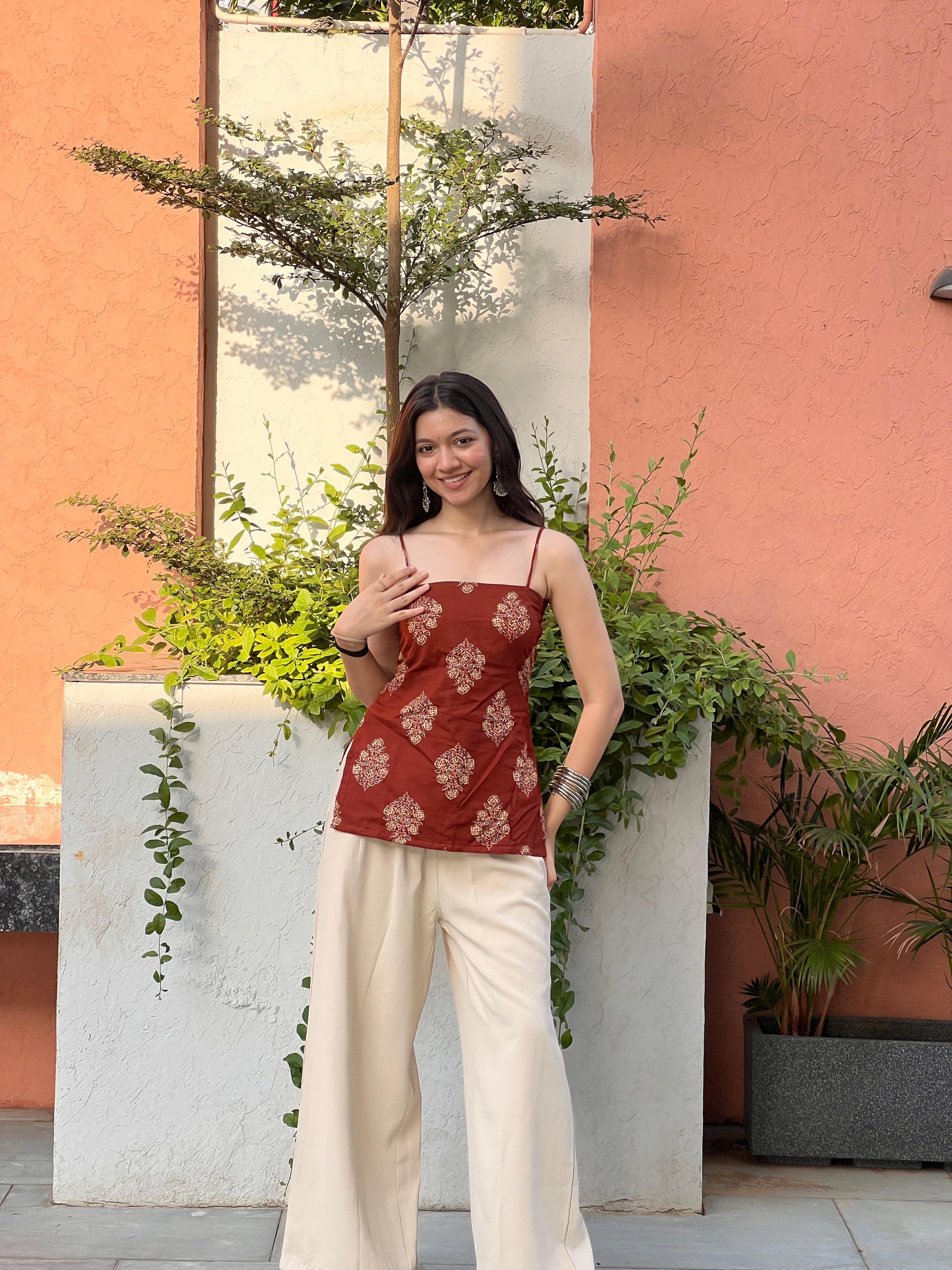 Aarzoo Noodel Strep Backless kurti