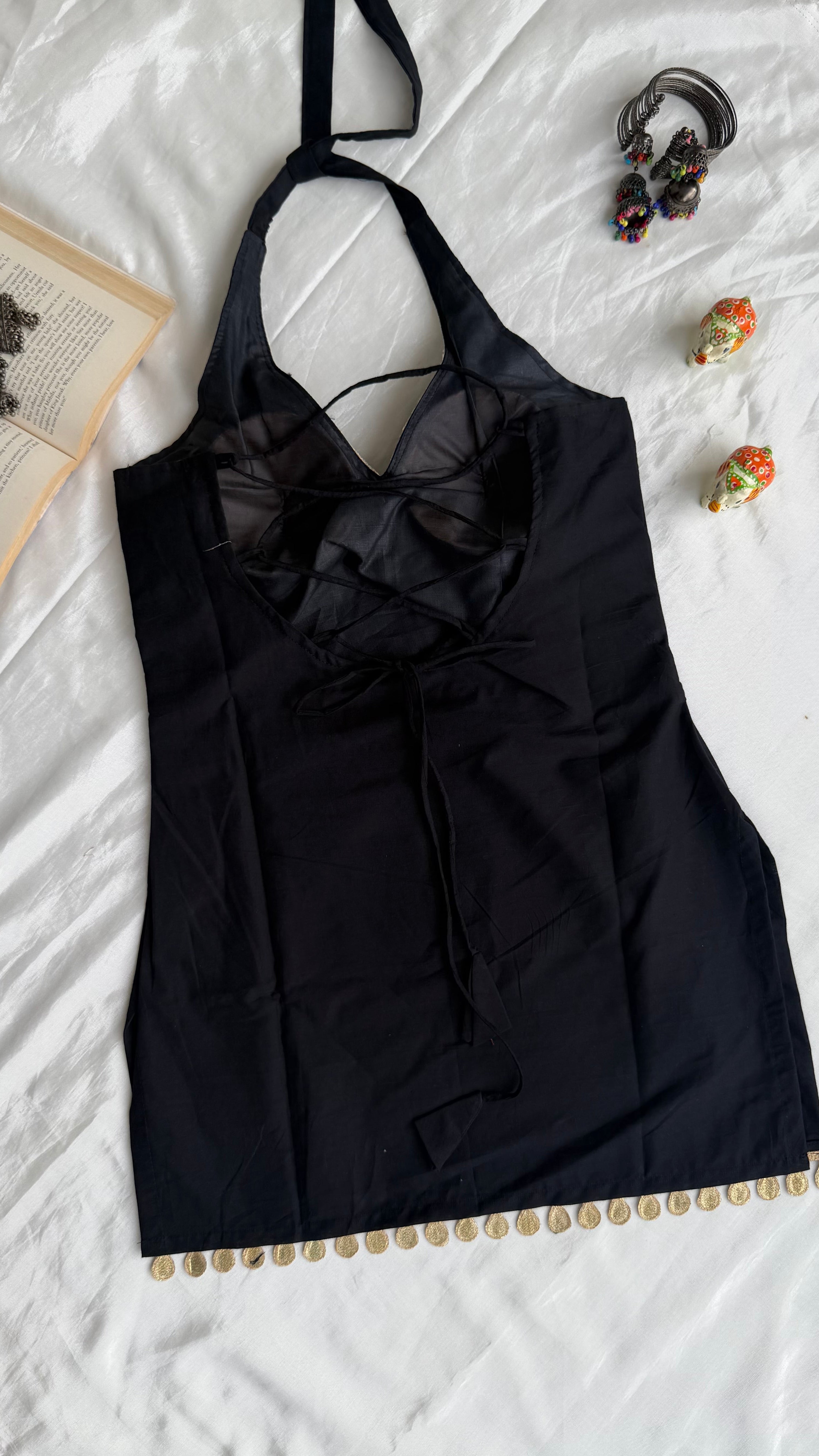 Noor Halterneck backless padded kurti