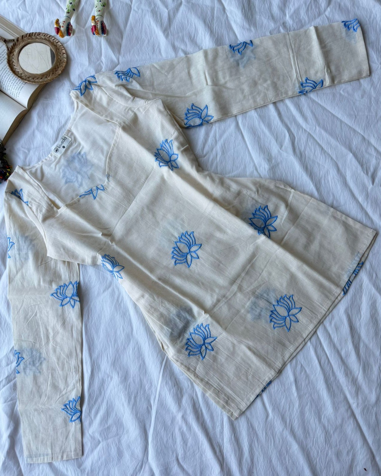 Aarohi Embroidery Kurti