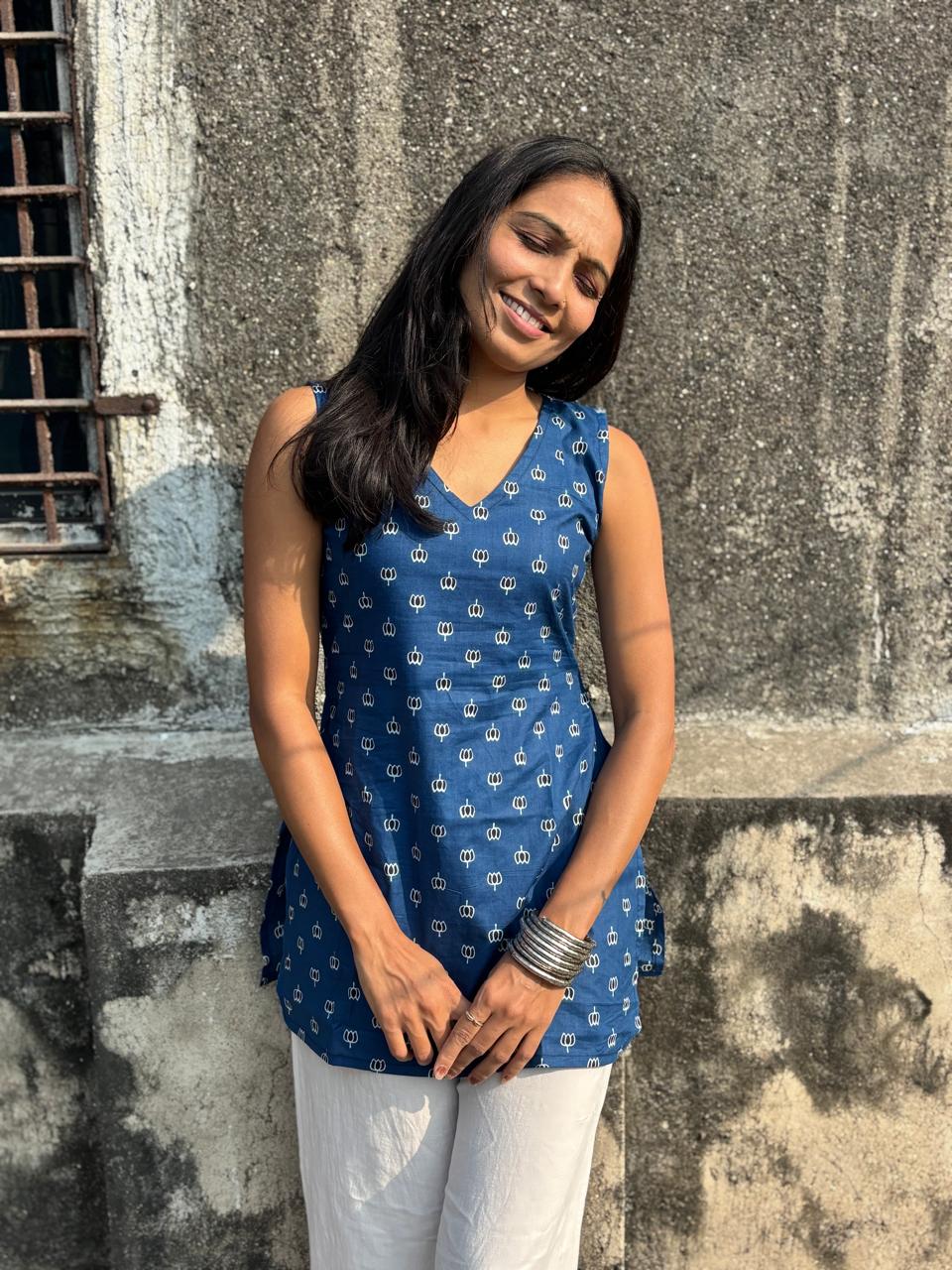 Krishna Sleeveless Kurti