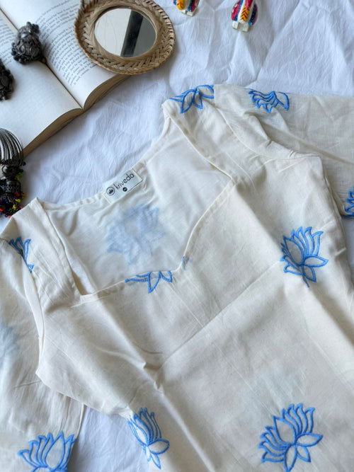 Aarohi Embroidery Kurti