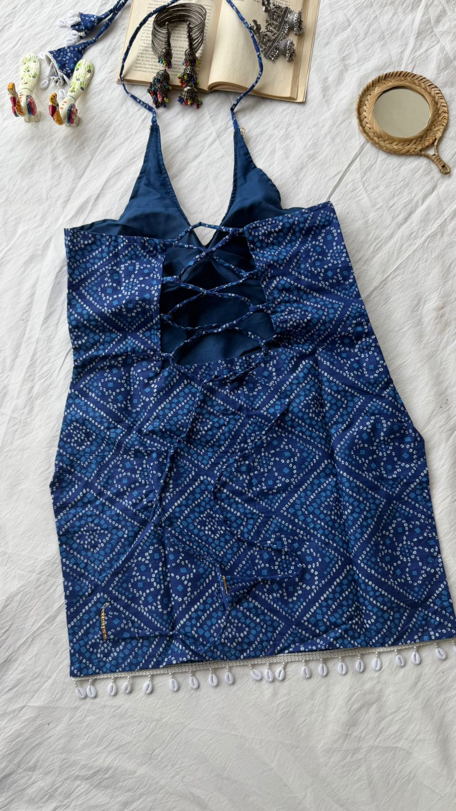 Sakshi Padded Halterneck Kurti